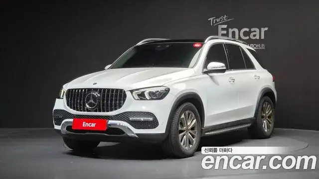 Mercedes-Benz GLE-Class 2021 — ფოტო 24/34