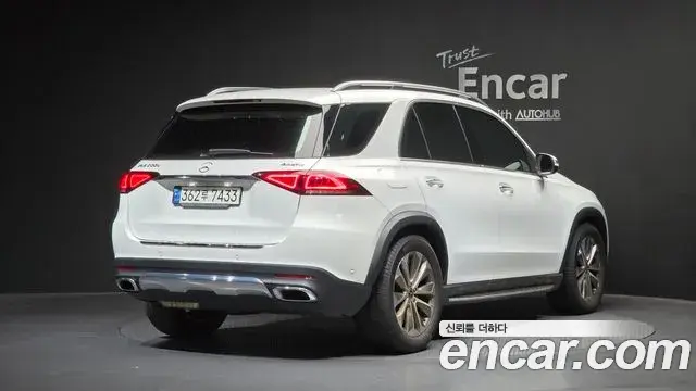 Mercedes-Benz GLE-Class 2021 — ფოტო 7/34