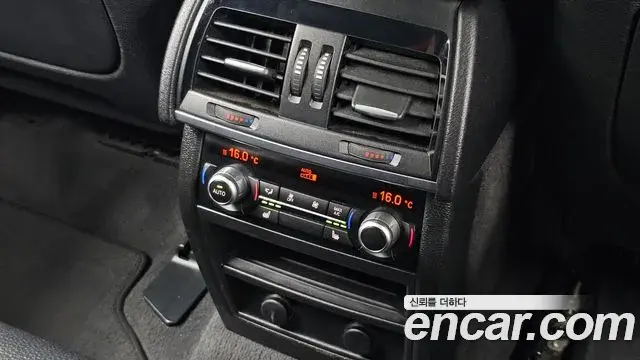 BMW X6 2018 — Şəkil 16/20