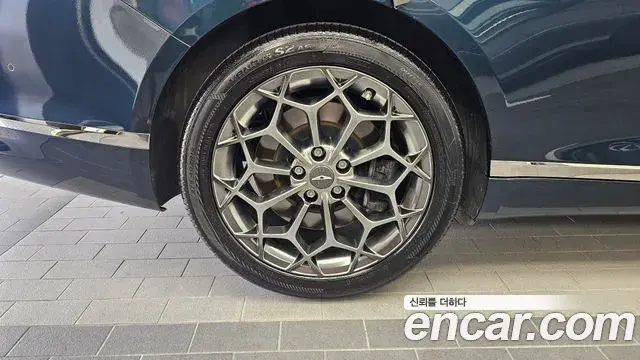 Genesis G80 2022 — ფოტო 18/33