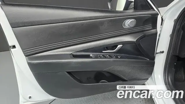Hyundai The New Avante Hybrid 2022 — Şəkil 28/30