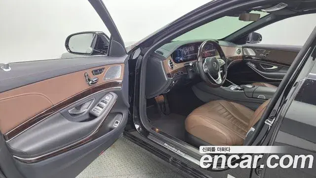 Mercedes-Benz S-Class 2019 — Фото 10/20