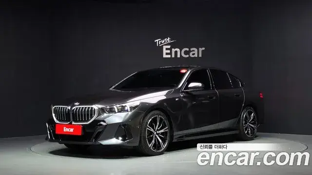 BMW 5 Series 2024 — Şəkil 2/20