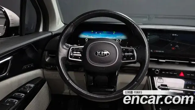 Kia Carnival 2021 — Photo 13/20