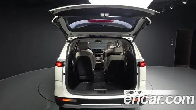 Kia Carnival 2021 — Photo 20/20