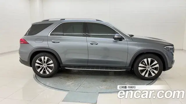 Mercedes-Benz GLE-Class 2026 — Şəkil 10/20