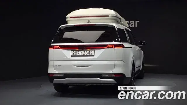 Kia Carnival 2023 — Фото 3/20
