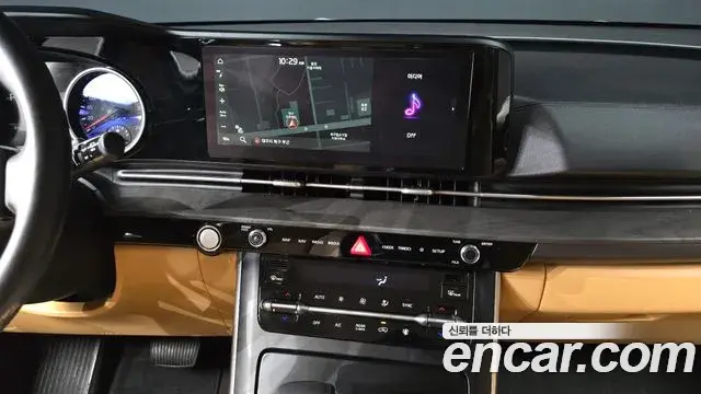 Kia Carnival 2023 — Фото 13/20