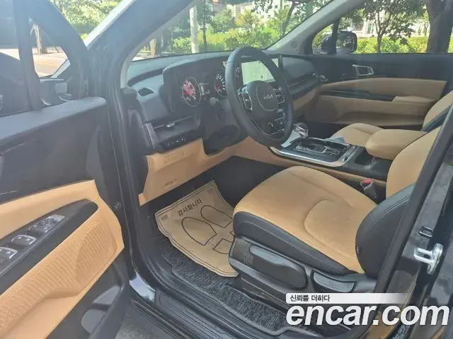 Kia Carnival 2022 — Şəkil 9/19