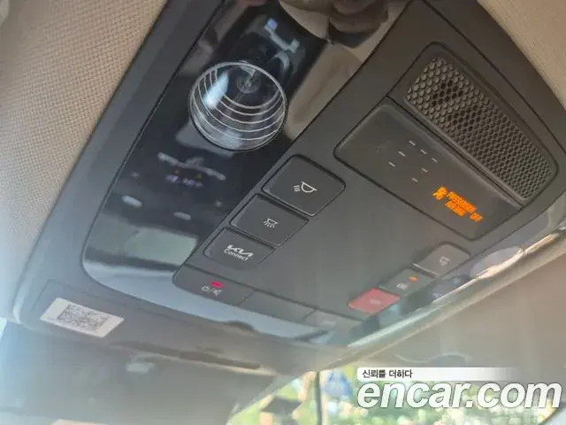 Kia Carnival 2022 — Şəkil 16/19