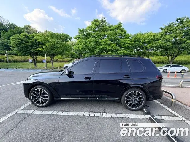 BMW X7 2025 — Фото 20/20