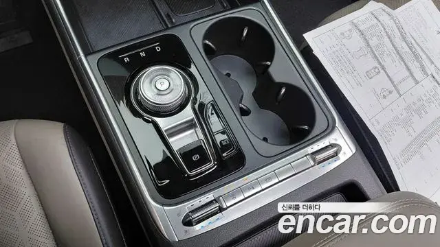 Kia Carnival 2024 — Photo 9/20