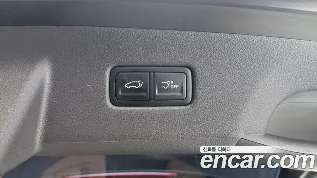 Kia Carnival 2021 — Photo 17/20