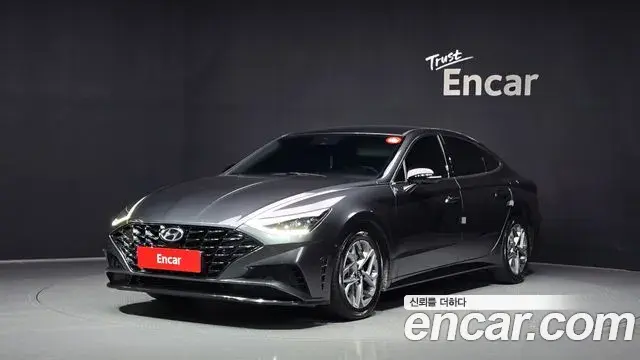 Hyundai Sonata 2022 — Фото 1/20
