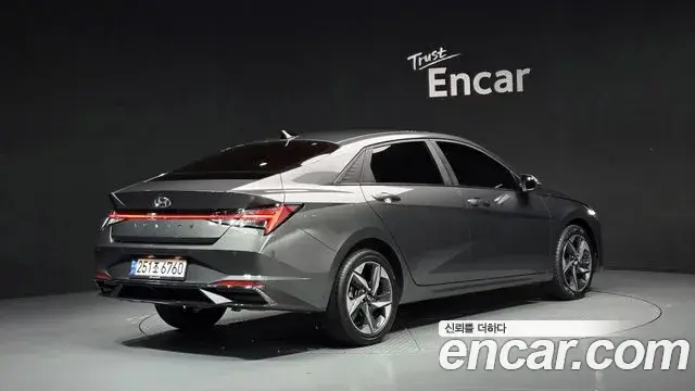 Hyundai Avante 2021 — Фото 2/20