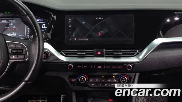 Kia Niro 2020 — Фото 14/20