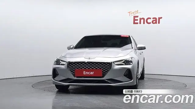 Genesis G70 2018 — ფოტო 16/31