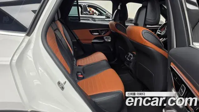 Mercedes-Benz GLC-Class 2024 — Photo 12/20