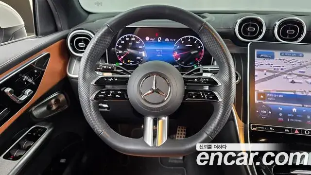 Mercedes-Benz GLC-Class 2024 — Photo 13/20