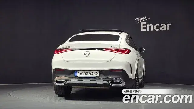 Mercedes-Benz GLC-Class 2024 — Photo 4/20