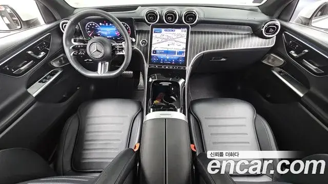 Mercedes-Benz GLC-Class 2024 — Photo 7/20