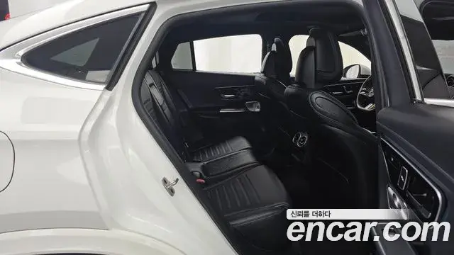 Mercedes-Benz GLC-Class 2024 — Photo 12/20