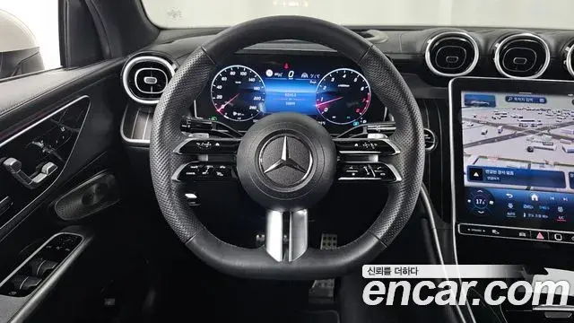 Mercedes-Benz GLC-Class 2024 — Photo 13/20