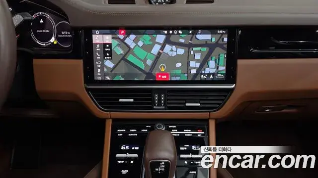 Porsche Cayenne 2021 — Фото 13/20