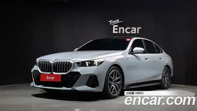 BMW 5 Series 2025 — Фото 1/20