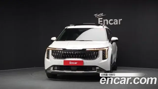 Kia Carnival 2024 — Photo 2/20