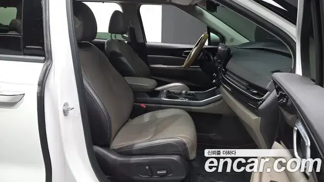 Kia Carnival 2024 — Photo 11/20