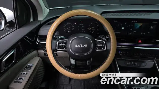 Kia Carnival 2024 — Photo 13/20