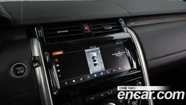 Land Rover Discovery 5 2019 — Photo 15/20