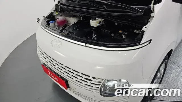 Hyundai Staria 2025 — Şəkil 6/20