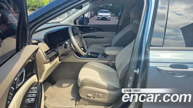 Kia Carnival 2021 — Photo 10/20