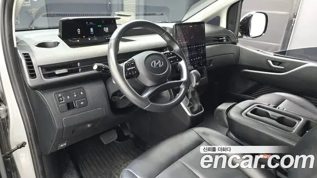 Hyundai Staria 2022 — Фото 7/20