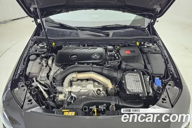 Mercedes-Benz CLA-Class 2025 — Photo 5/20