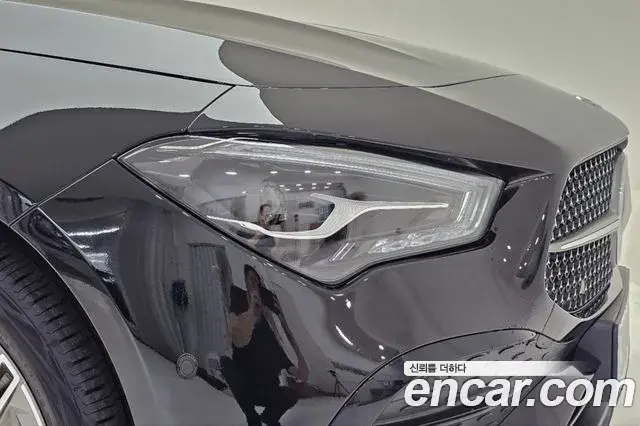 Mercedes-Benz CLA-Class 2025 — Photo 13/20