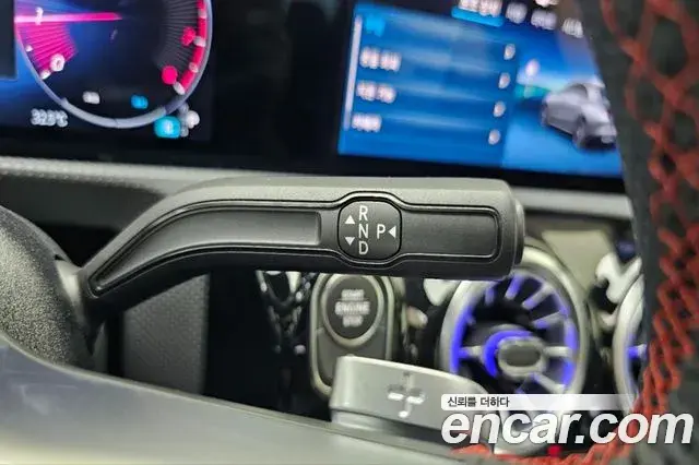 Mercedes-Benz CLA-Class 2025 — Photo 16/20