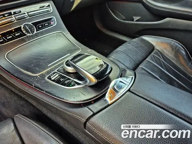 Mercedes-Benz E-Class 2019 — Фото 9/20