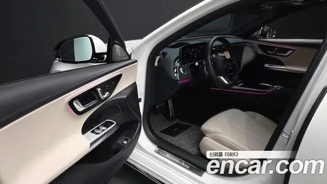 Mercedes-Benz E-Class 2026 — Photo 10/20