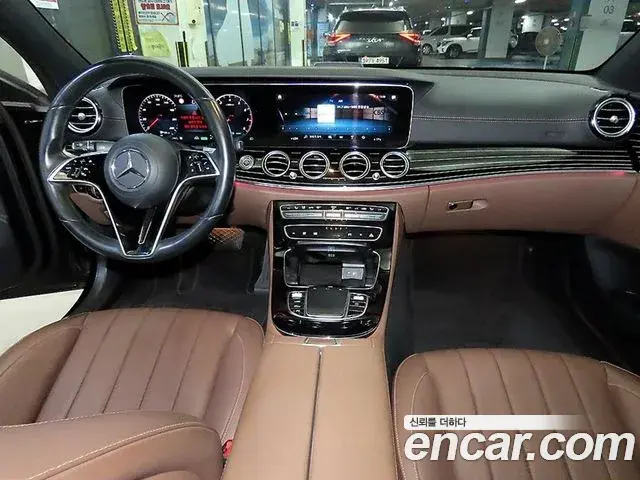 Mercedes-Benz E-Class 2021 — Фото 9/20