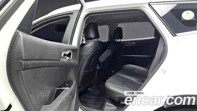 Kia Sportage 2021 — Фото 12/20