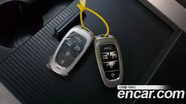Hyundai Staria 2022 — Photo 19/20