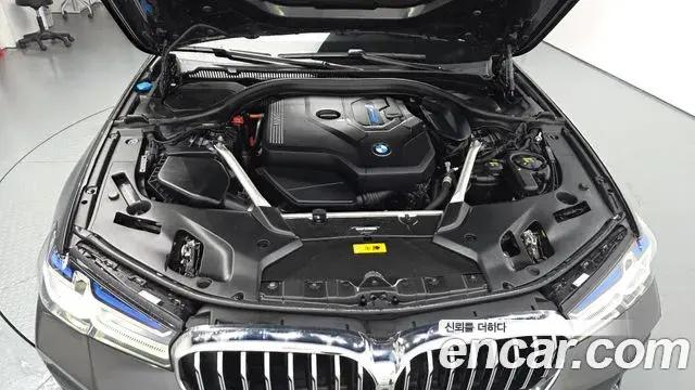 BMW 5 Series 2021 — Фото 6/20