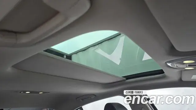 Genesis G70 2018 — ფოტო 16/20