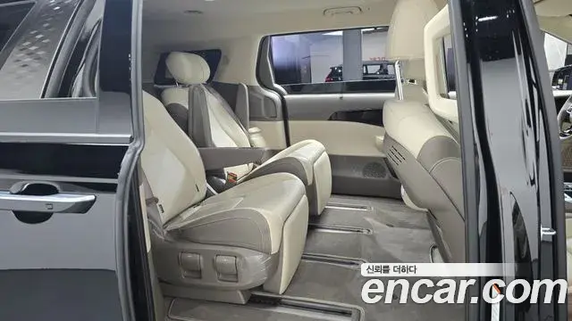 Kia Carnival 2024 — Şəkil 11/20