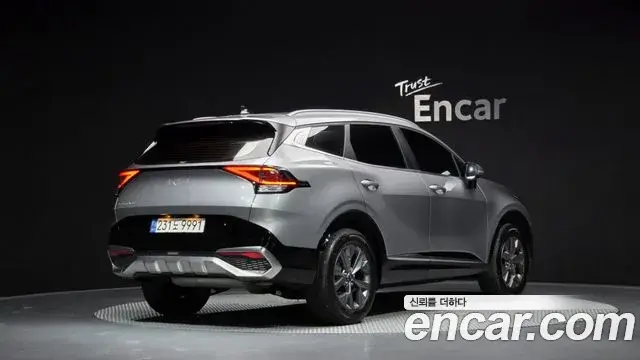 Kia Sportage 2022 — Фото 2/20