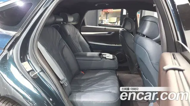 Genesis Electrified G80 2022 — Şəkil 12/20