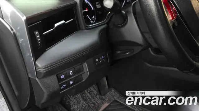 Toyota Avalon 2020 — Şəkil 12/31